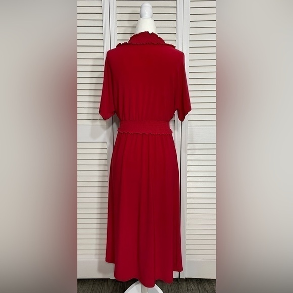 Small Metro 7 Red Ruffle V-Neck Overlap Short Sleeve Dress - Picture 5 of 6